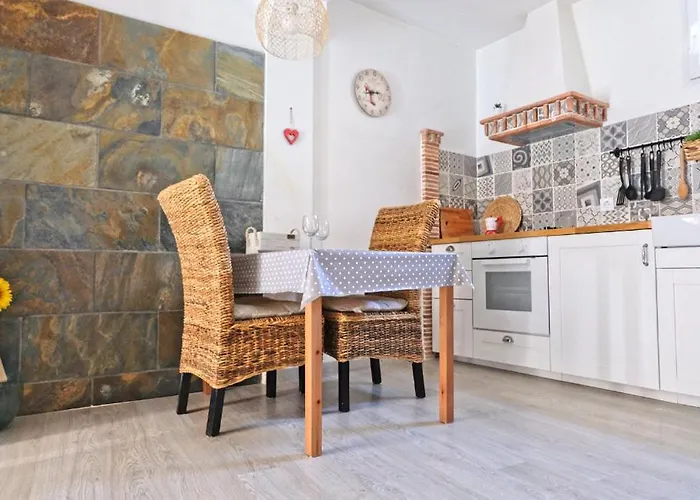 Apartamentos Roseta En Calahorra